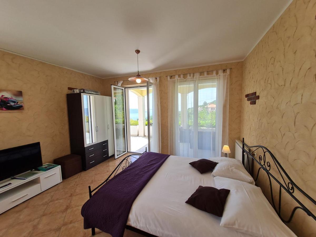 Apartman En Mošćenička Draga Exterior foto