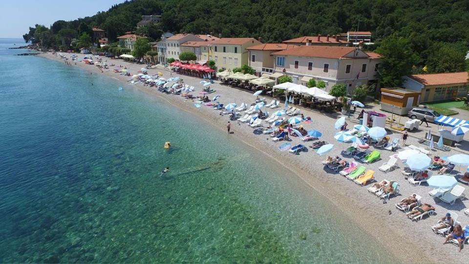 Apartman En Mošćenička Draga Exterior foto
