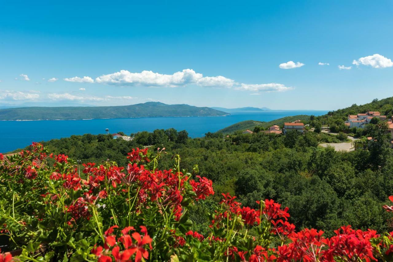 Apartman En Mošćenička Draga Exterior foto